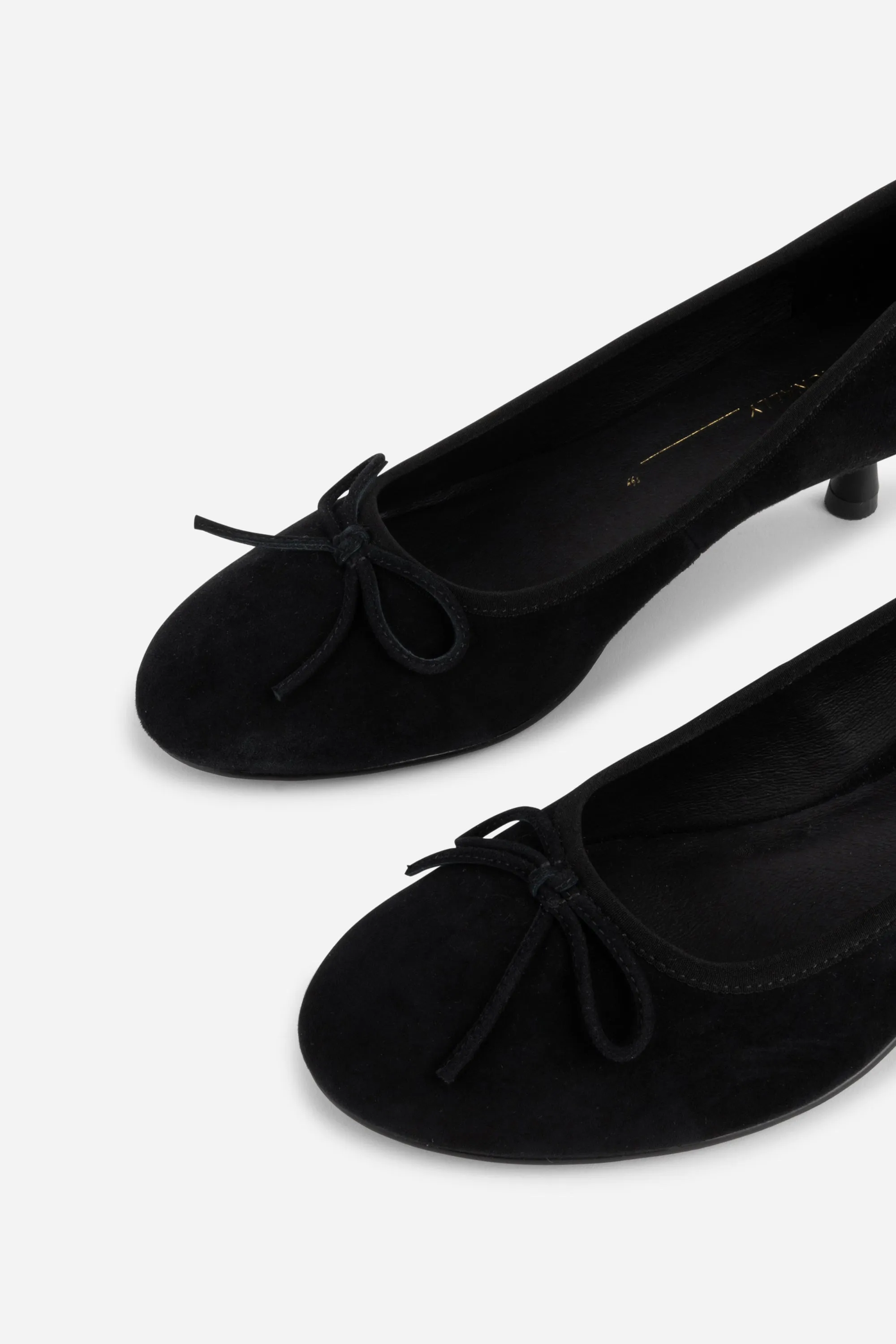 BINA SUEDE KITTEN HEEL