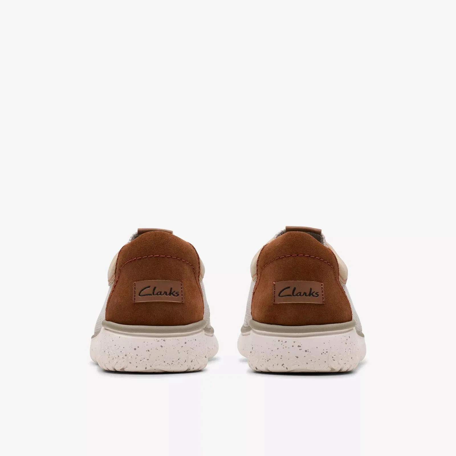 Clarks Men's RelaxLite Lace Sand Textile 26181997