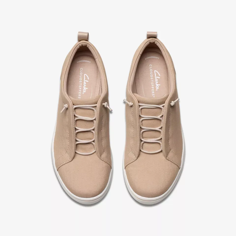 Clarks Women's BreezeSky Lace Sand 26181595