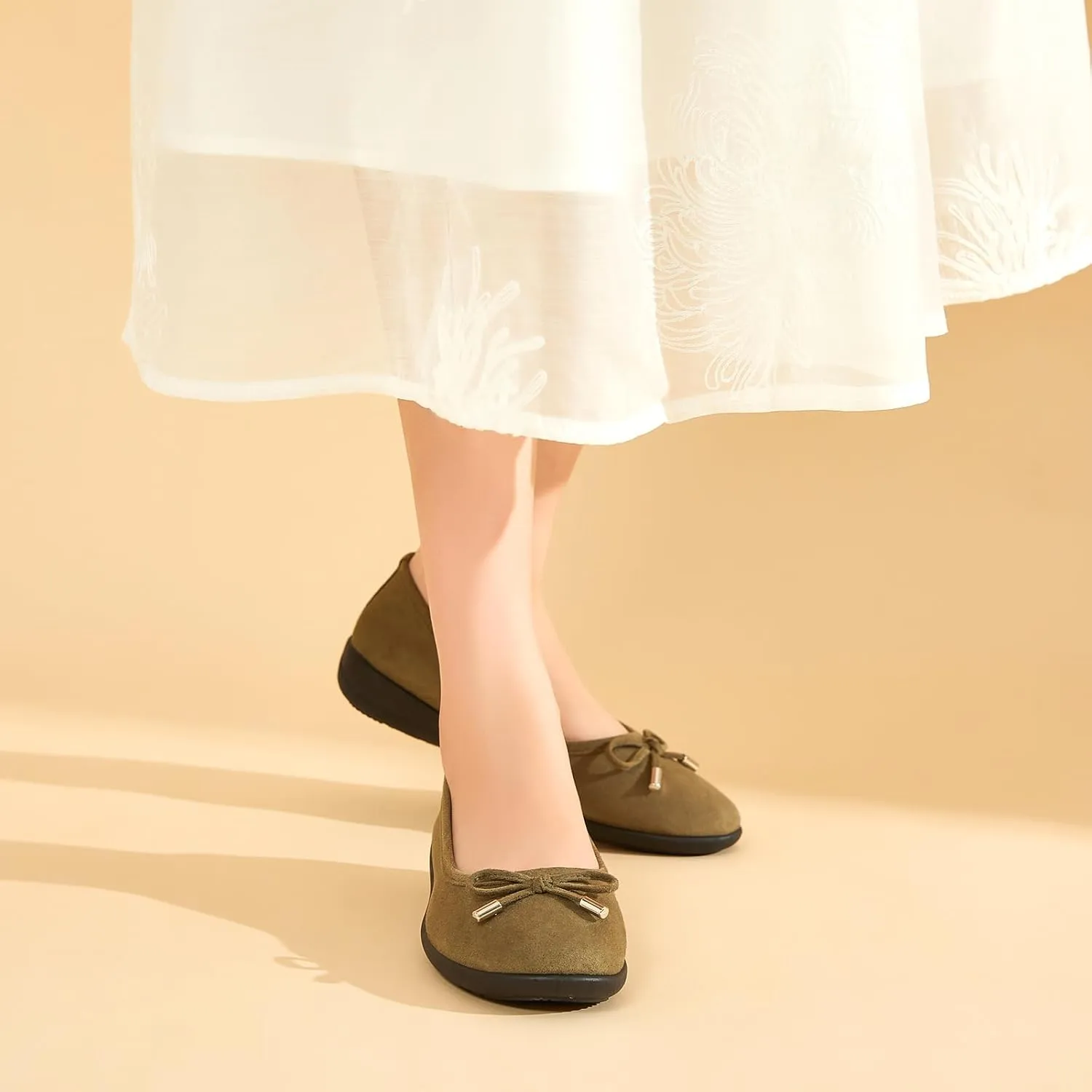 Eydram Women's Flats with Bowknot,Faux Suede Womens Dress Shoes,Round Toe Ballet Flats