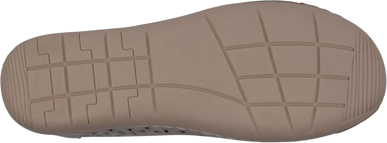 G.C. Shoes Women's Nysha close toe comfortable Laser Cut Flats