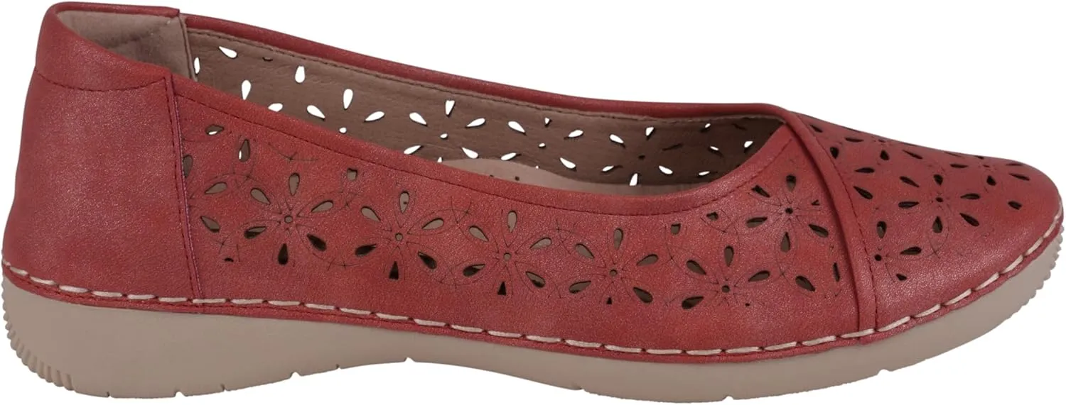 G.C. Shoes Women's Nysha close toe comfortable Laser Cut Flats