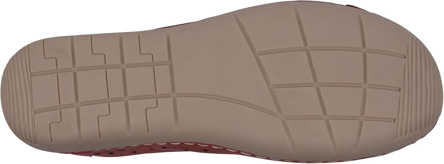 G.C. Shoes Women's Nysha close toe comfortable Laser Cut Flats