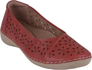 G.C. Shoes Women's Nysha close toe comfortable Laser Cut Flats