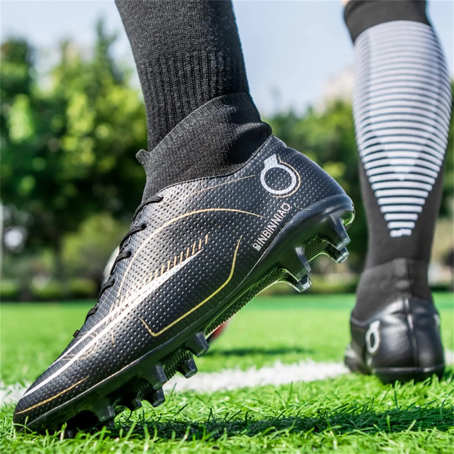 MDPCX Athletic Sports Football Shoes Men's Outdoor Football Shoes Track and Field Lawn World Team Running Sports Shoes Lightweight Breathable Non-Slip Shock-Absorbing Long Spikes Short Spikes