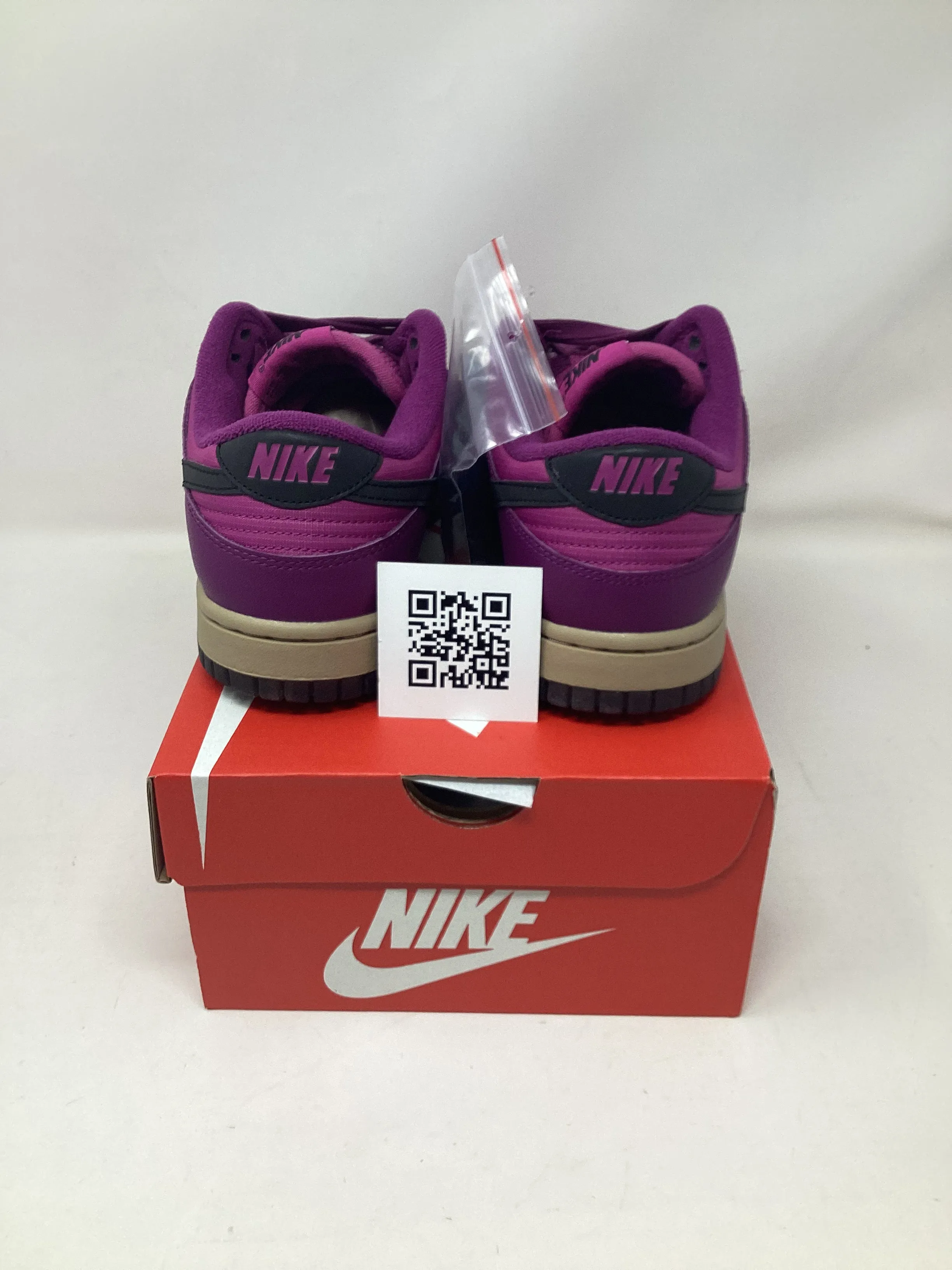 Nike Dunk Low, (Women's)