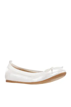 Nina Kids Esther Flat in Ivory Pearlized