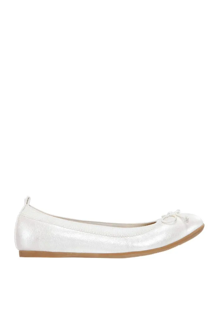 Nina Kids Esther Flat in Ivory Pearlized