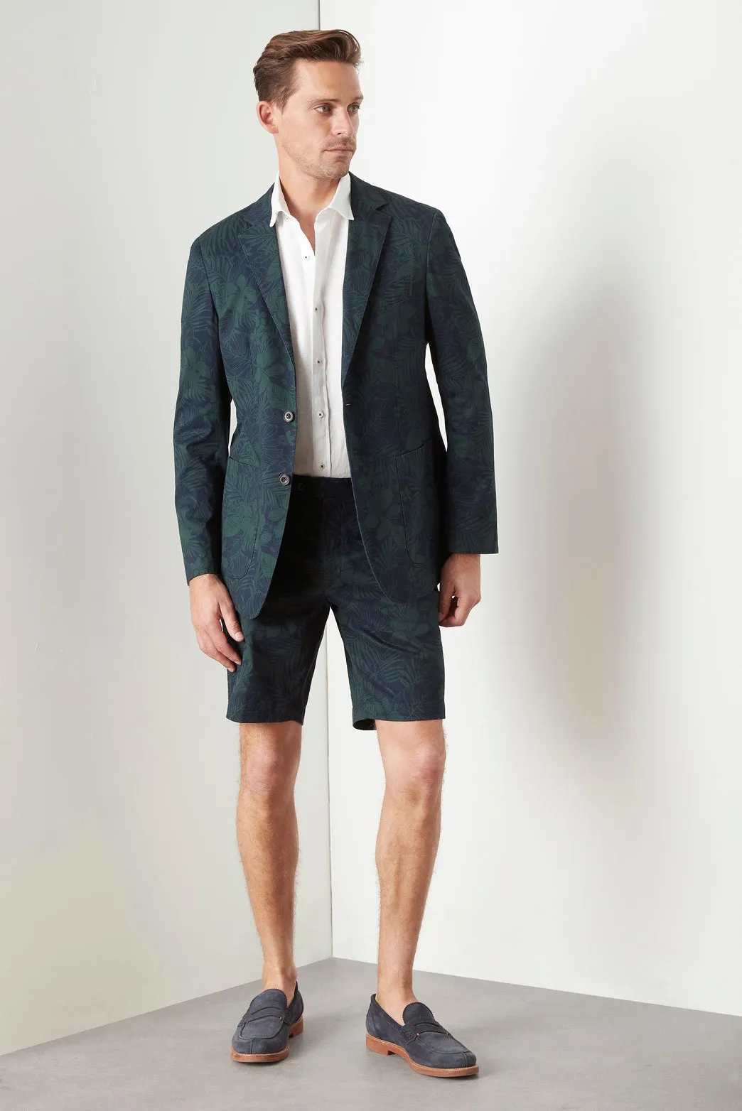 Paronella Suit