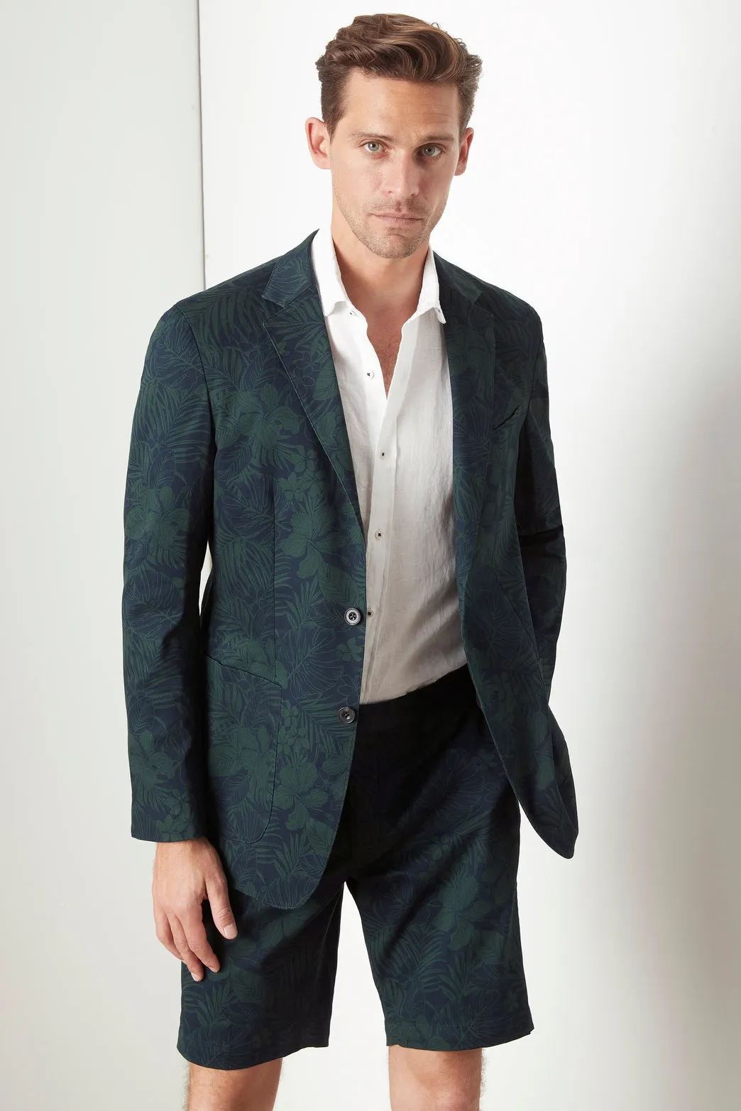 Paronella Suit
