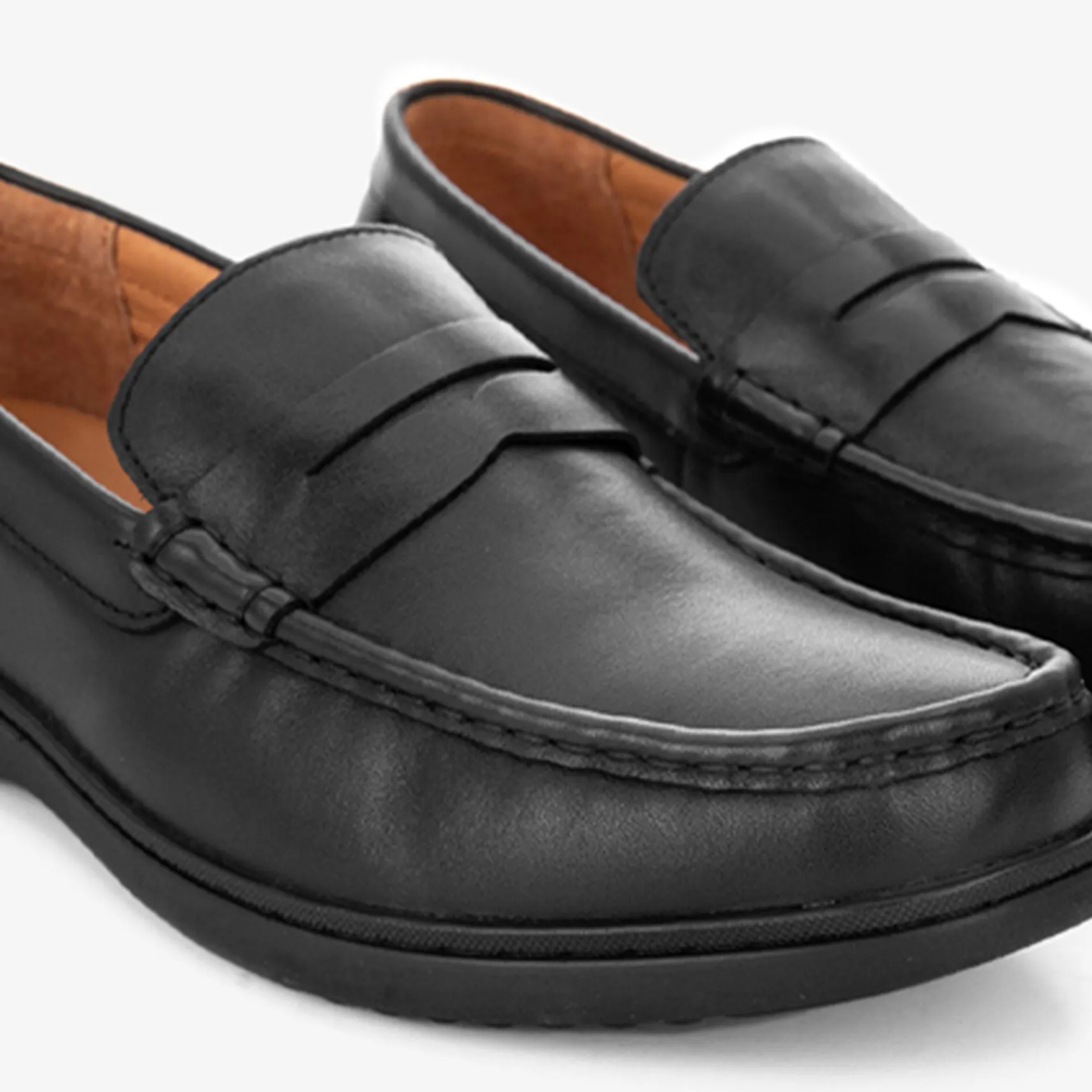 QUINTON in Black