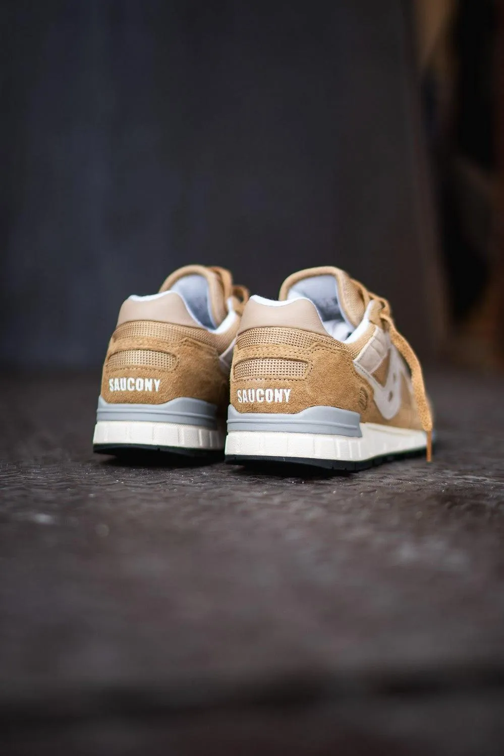 Saucony Shadow 5000 Tan Beige White Shoe Sneaker Trainer
