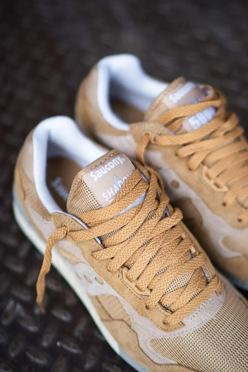 Saucony Shadow 5000 Tan Beige White Shoe Sneaker Trainer