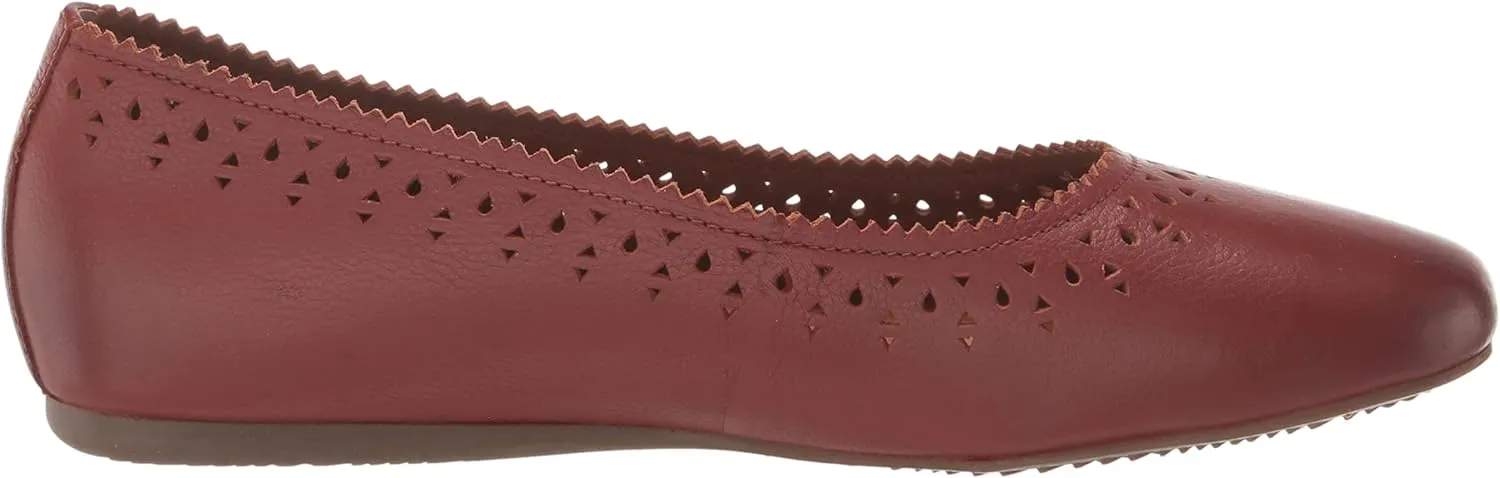 SoftWalk Women's Ballet Flat