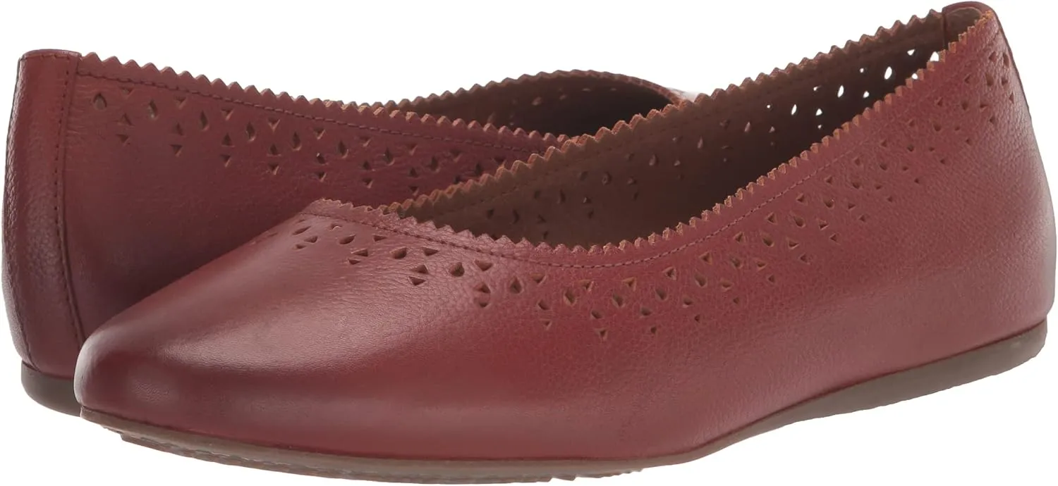 SoftWalk Women's Ballet Flat