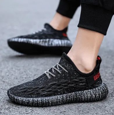 Sports and leisure men's shoes