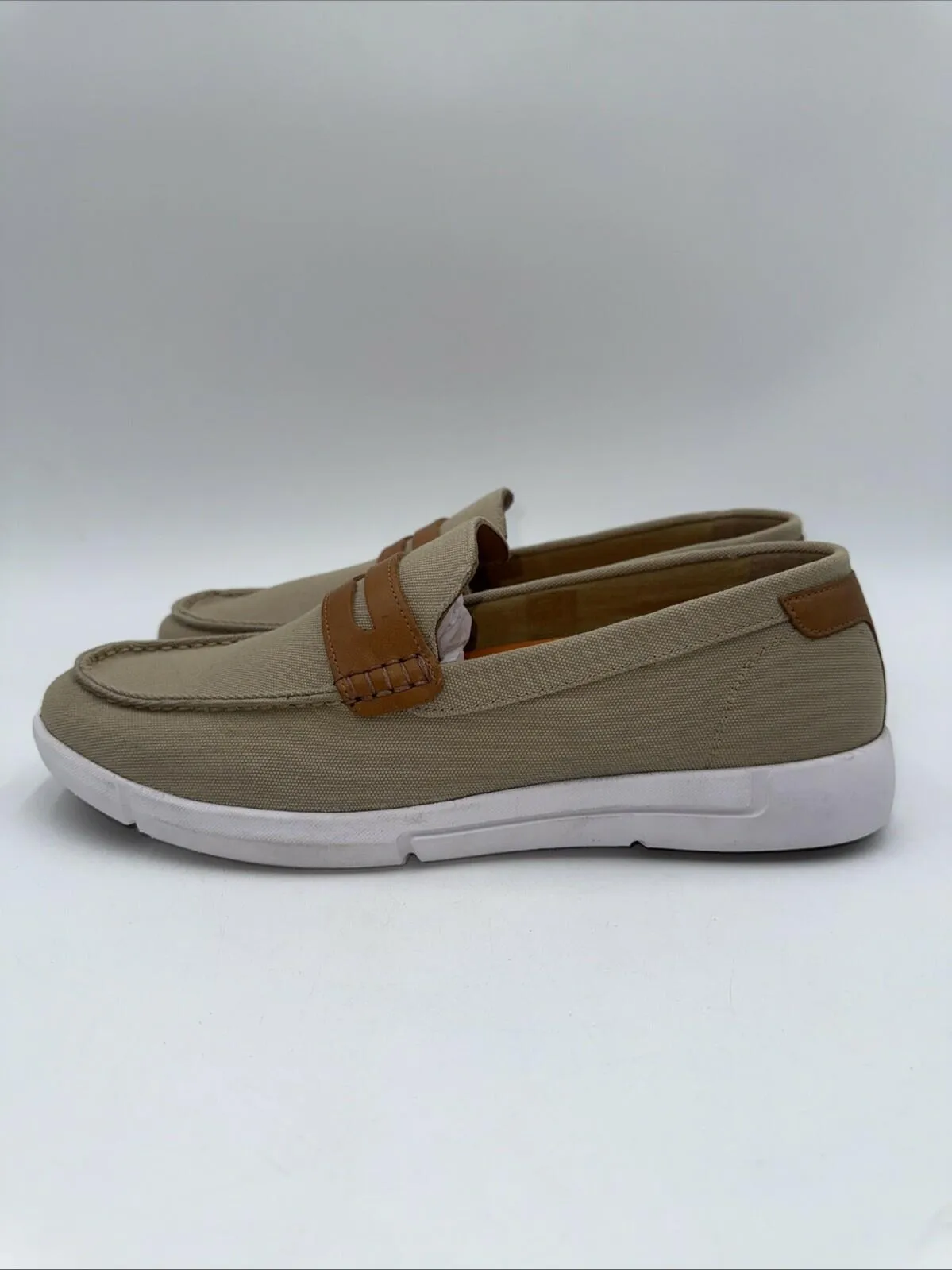 Thomas & Vine Men's Tevin Loafer Beige Canvas Size 10.5 - Very Good