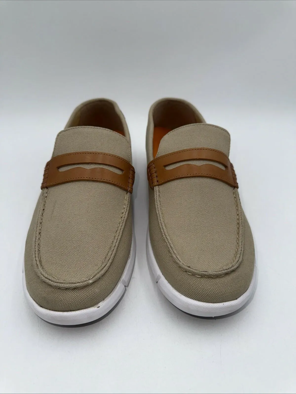 Thomas & Vine Men's Tevin Loafer Beige Canvas Size 10.5 - Very Good