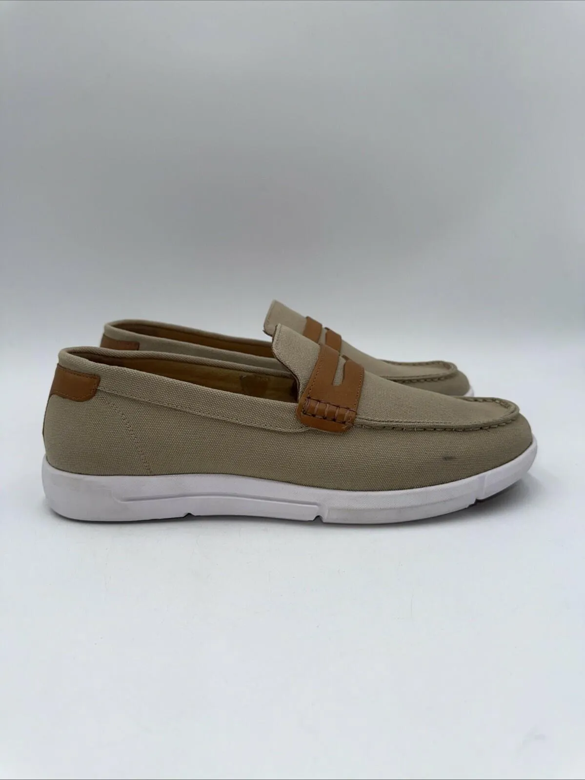 Thomas & Vine Men's Tevin Loafer Beige Canvas Size 10.5 - Very Good