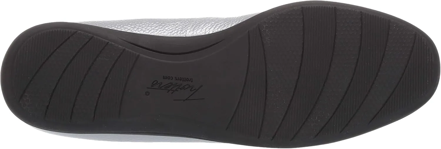 Trotters Women's Darcey Ballet Flat