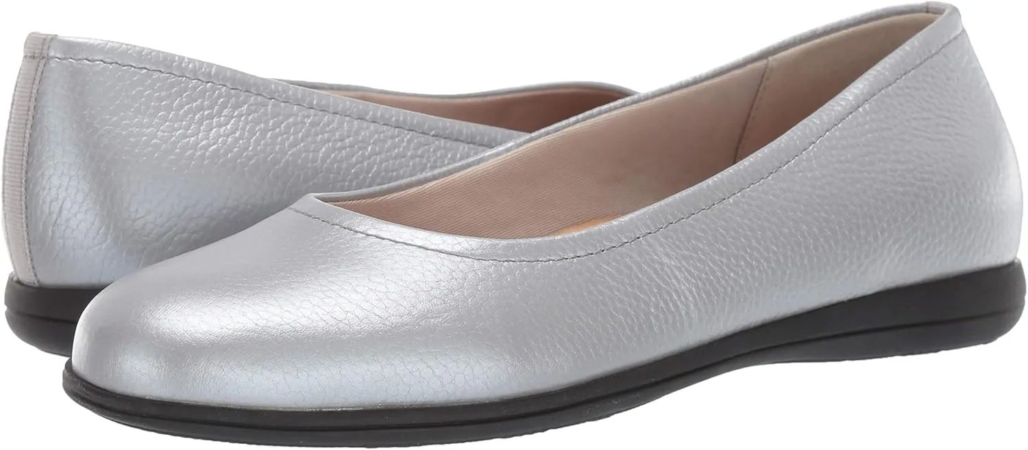 Trotters Women's Darcey Ballet Flat